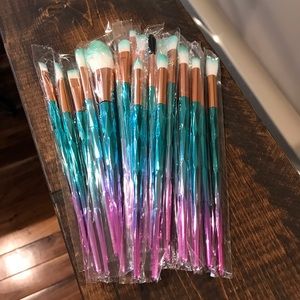 NWT Makeup Brushes